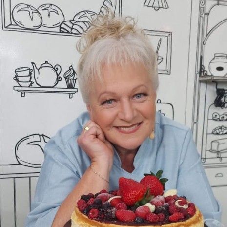 Clase de torta matera y alfajores con Mirta Carabajal y Fleibor